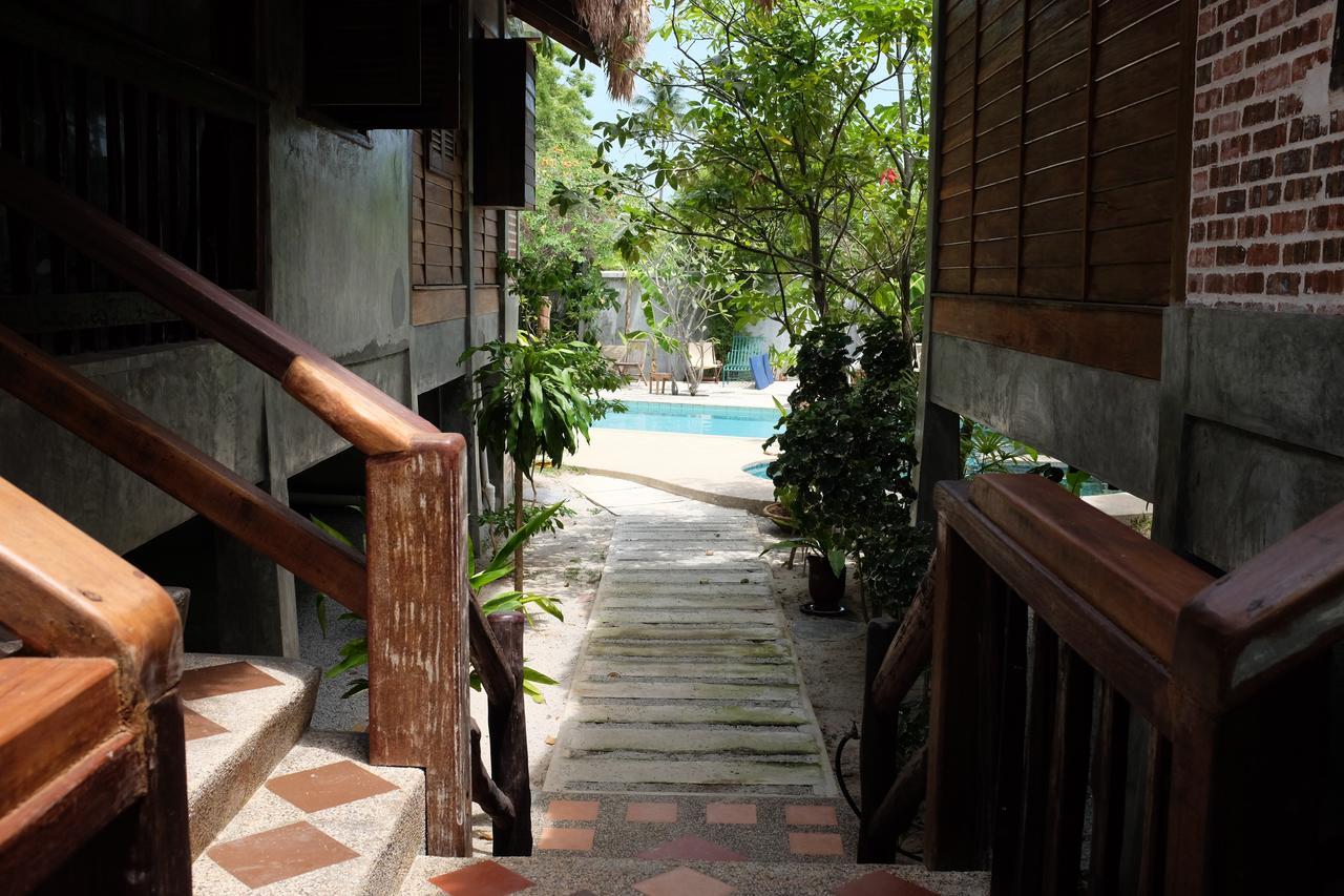 Panji Panji Tropical Wooden Home Pantai Cenang  Exterior photo