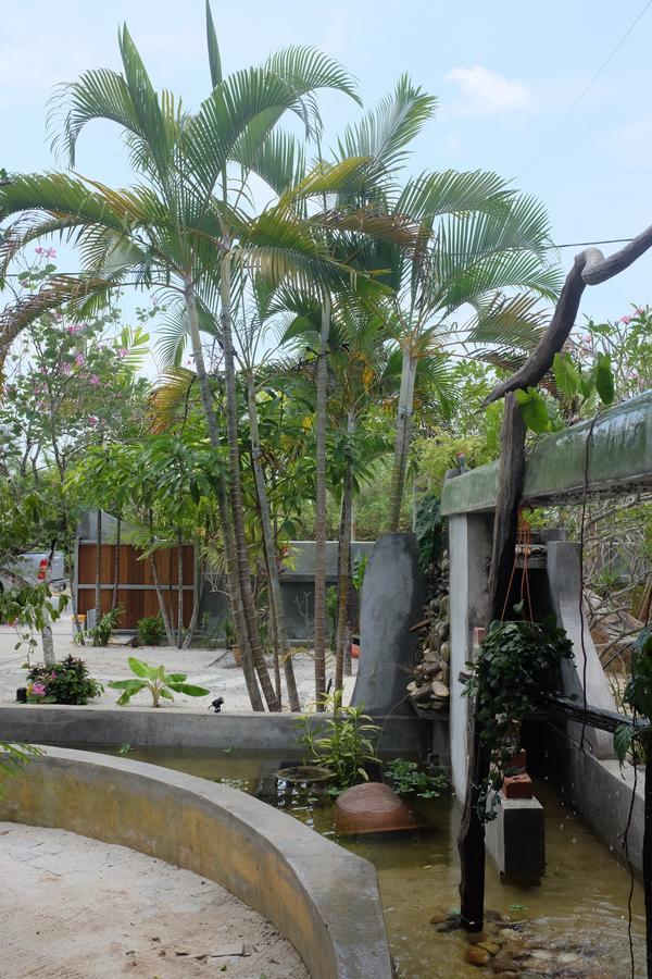 Panji Panji Tropical Wooden Home Pantai Cenang  Exterior photo