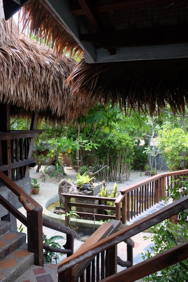 Panji Panji Tropical Wooden Home Pantai Cenang  Exterior photo